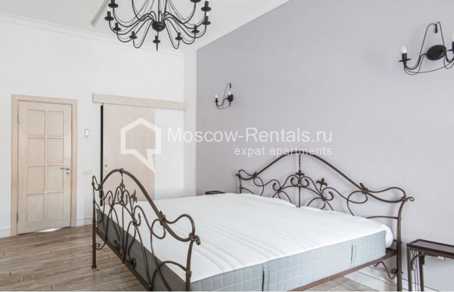 Photo #7 4-room (3 BR) apartment for <a href="http://moscow-rentals.ru/en/articles/long-term-rent" target="_blank">a long-term</a> rent
 in Russia, Moscow, B. Ordynka str, 13/9С1
