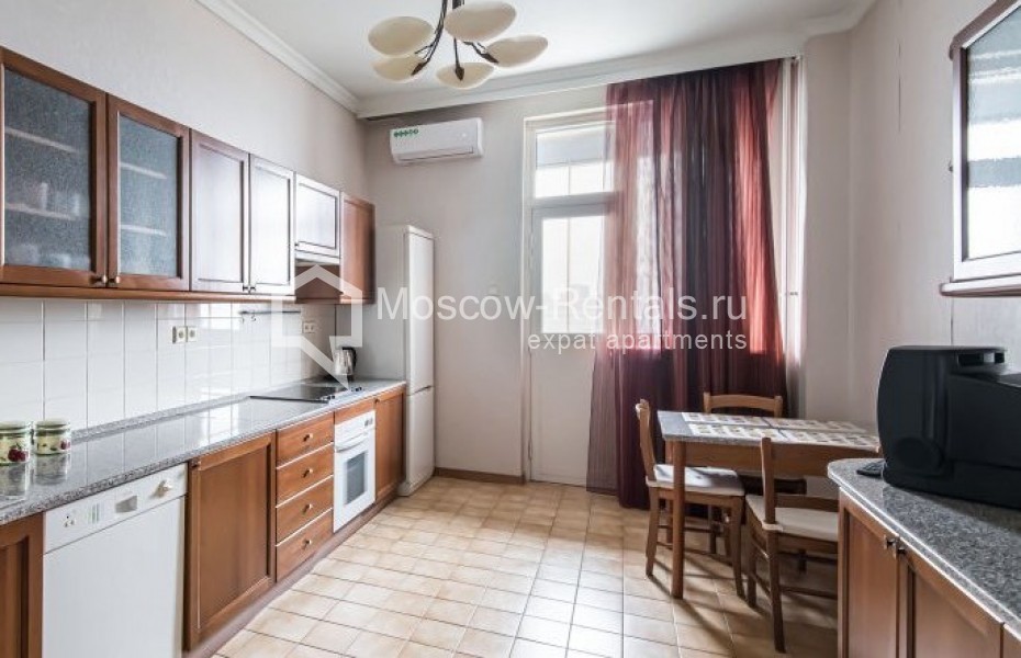 Photo #4 2-room (1 BR) apartment for <a href="http://moscow-rentals.ru/en/articles/long-term-rent" target="_blank">a long-term</a> rent
 in Russia, Moscow, Novocheremushinskaya str, 71/32