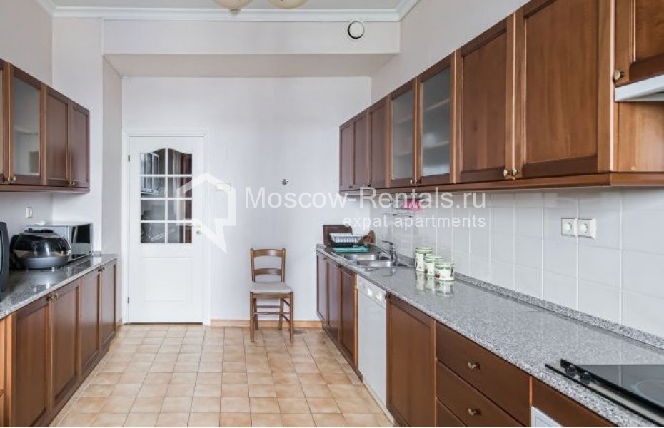 Photo #5 2-room (1 BR) apartment for <a href="http://moscow-rentals.ru/en/articles/long-term-rent" target="_blank">a long-term</a> rent
 in Russia, Moscow, Novocheremushinskaya str, 71/32