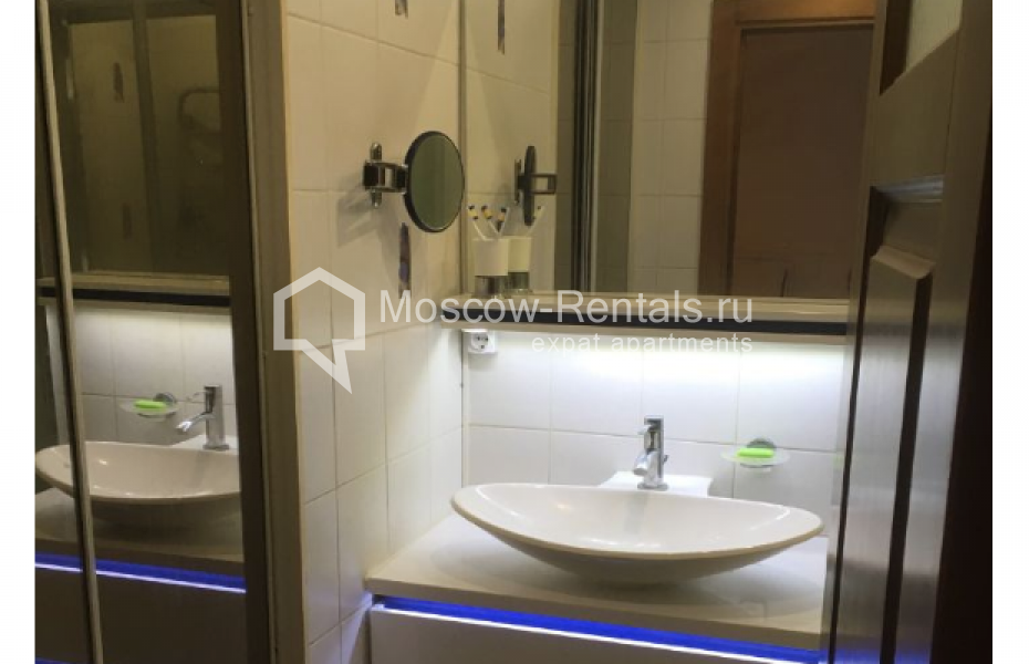 Photo #15 3-room (2 BR) apartment for <a href="http://moscow-rentals.ru/en/articles/long-term-rent" target="_blank">a long-term</a> rent
 in Russia, Moscow, Kutuzovskyi prosp, 26К1