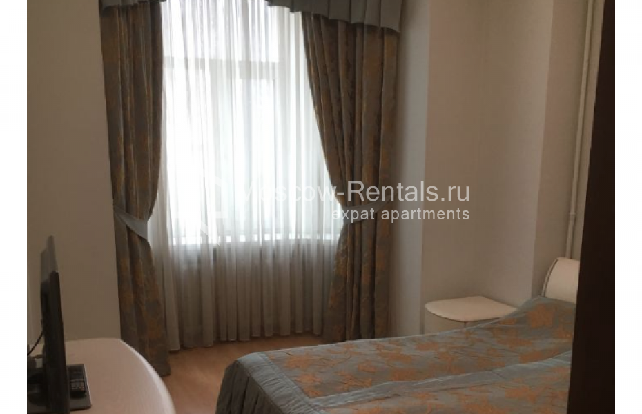 Photo #10 3-room (2 BR) apartment for <a href="http://moscow-rentals.ru/en/articles/long-term-rent" target="_blank">a long-term</a> rent
 in Russia, Moscow, Kutuzovskyi prosp, 26К1