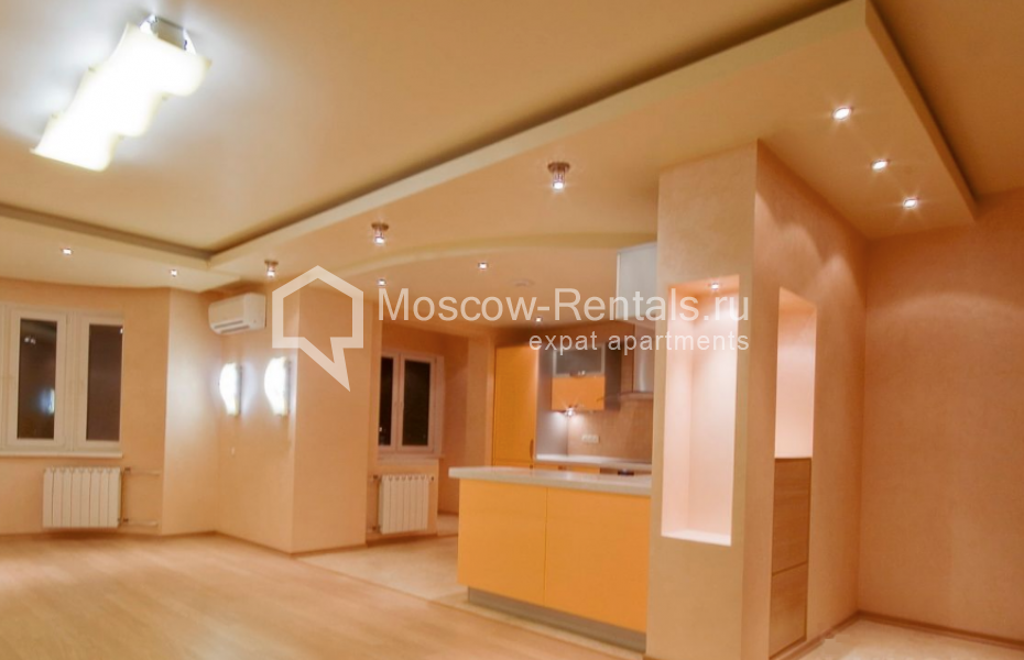 Photo #1 2-room (1 BR) apartment for <a href="http://moscow-rentals.ru/en/articles/long-term-rent" target="_blank">a long-term</a> rent
 in Russia, Moscow, Novocheremushinskaya str, 23к3