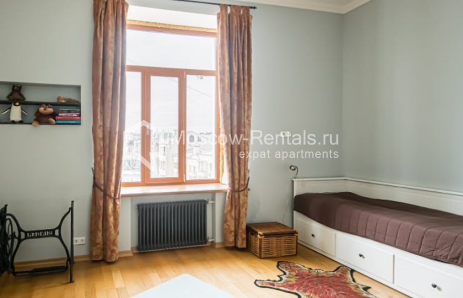 Photo #12 4-room (3 BR) apartment for <a href="http://moscow-rentals.ru/en/articles/long-term-rent" target="_blank">a long-term</a> rent
 in Russia, Moscow, 3rd Monetchikovskyi lane, 10/1
