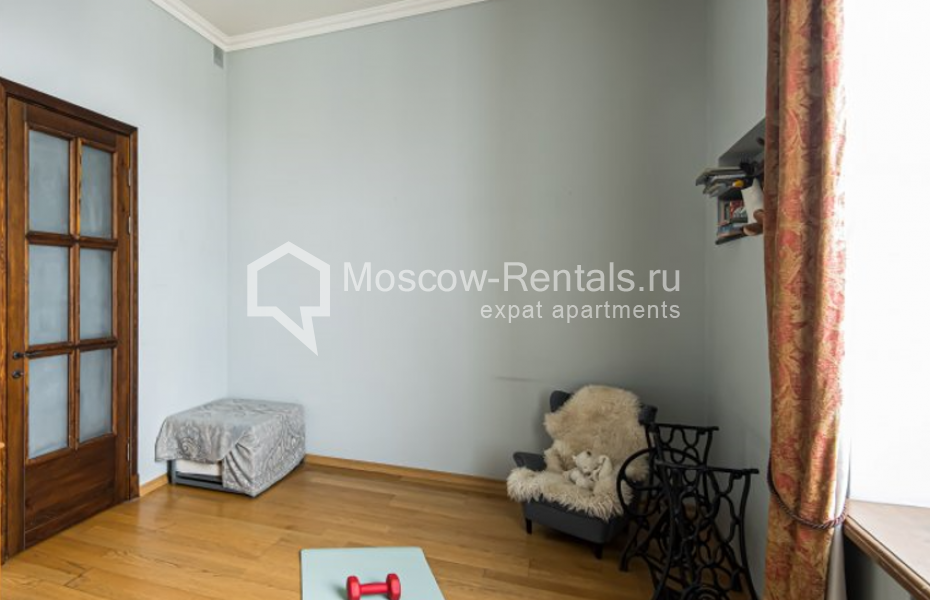 Photo #13 4-room (3 BR) apartment for <a href="http://moscow-rentals.ru/en/articles/long-term-rent" target="_blank">a long-term</a> rent
 in Russia, Moscow, 3rd Monetchikovskyi lane, 10/1