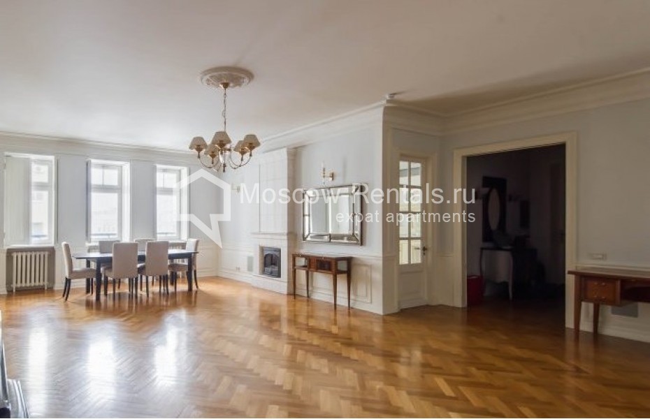 Photo #2 5-room (4 BR) apartment for <a href="http://moscow-rentals.ru/en/articles/long-term-rent" target="_blank">a long-term</a> rent
 in Russia, Moscow, M. Polyanka str, 5