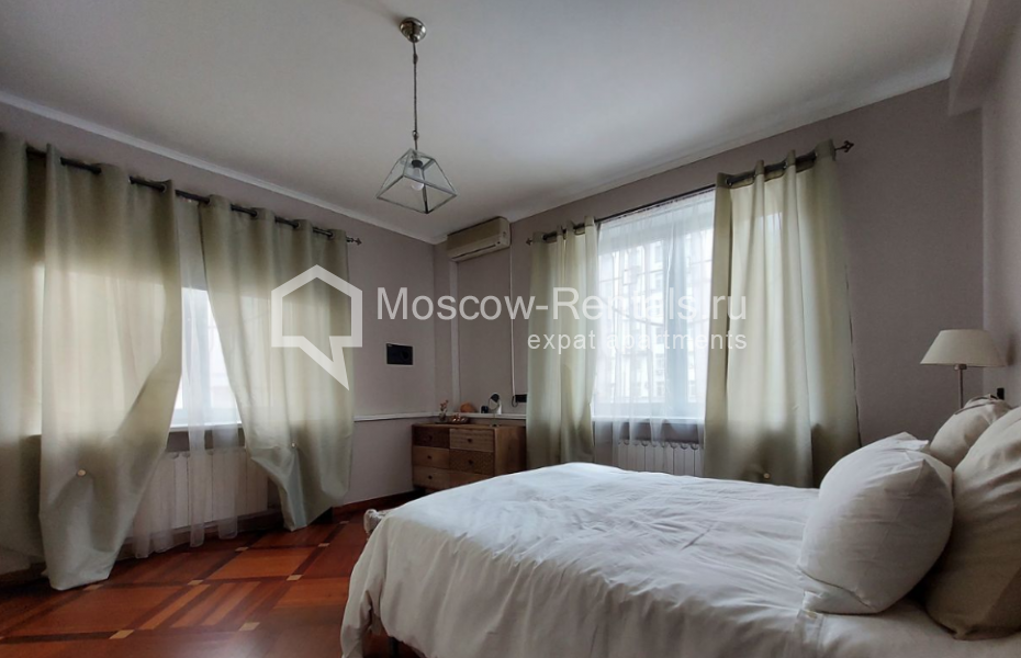 Photo #10 5-room (4 BR) apartment for <a href="http://moscow-rentals.ru/en/articles/long-term-rent" target="_blank">a long-term</a> rent
 in Russia, Moscow, B. Polaynka str, 4/10