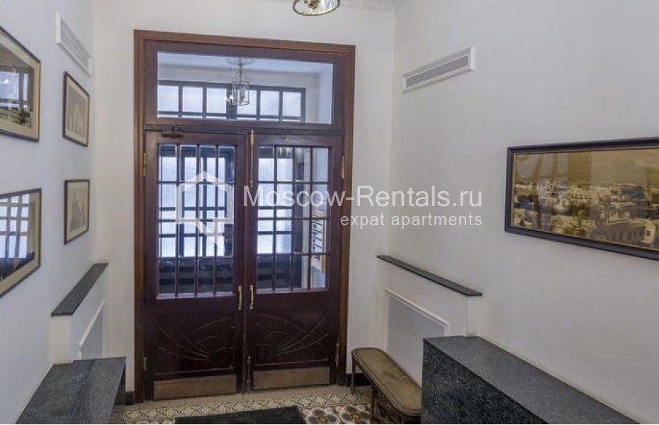 Photo #17 4-room (3 BR) apartment for <a href="http://moscow-rentals.ru/en/articles/long-term-rent" target="_blank">a long-term</a> rent
 in Russia, Moscow, M. Ordynka str, 36