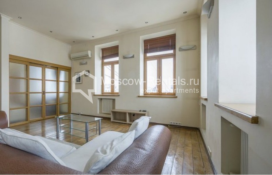 Photo #4 4-room (3 BR) apartment for <a href="http://moscow-rentals.ru/en/articles/long-term-rent" target="_blank">a long-term</a> rent
 in Russia, Moscow, M. Ordynka str, 36