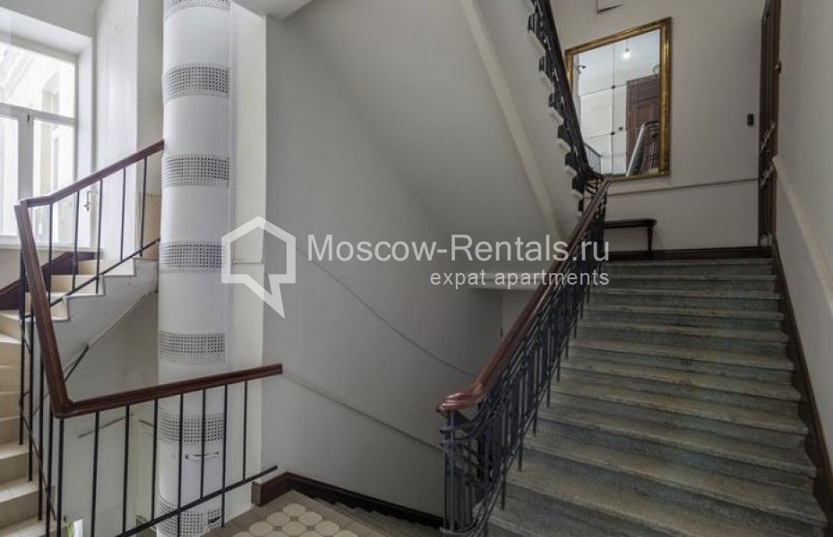 Photo #16 4-room (3 BR) apartment for <a href="http://moscow-rentals.ru/en/articles/long-term-rent" target="_blank">a long-term</a> rent
 in Russia, Moscow, M. Ordynka str, 36