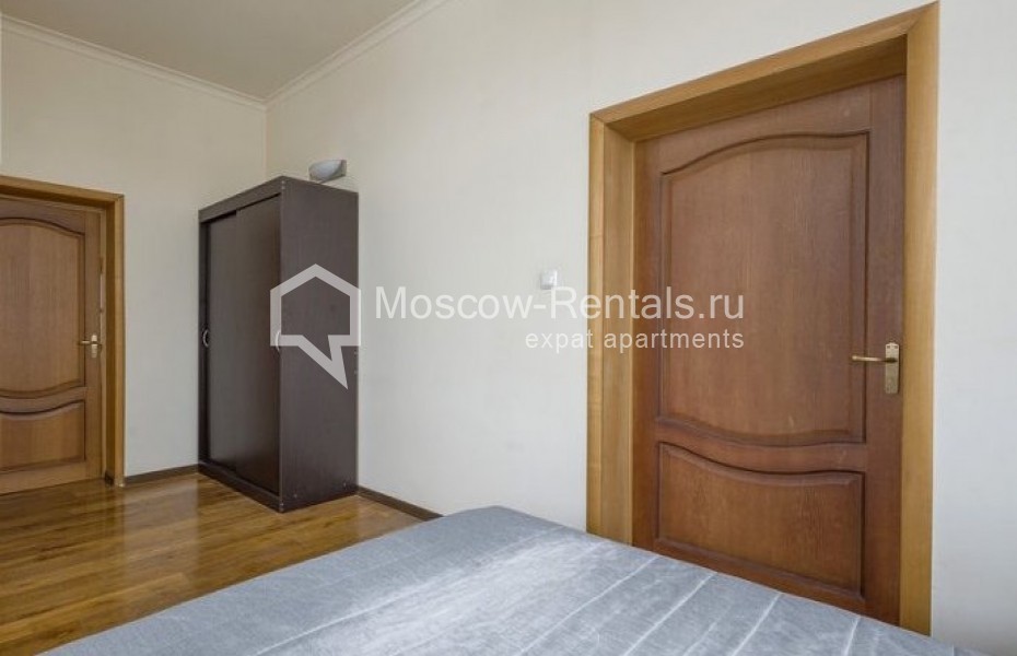 Photo #9 4-room (3 BR) apartment for <a href="http://moscow-rentals.ru/en/articles/long-term-rent" target="_blank">a long-term</a> rent
 in Russia, Moscow, M. Ordynka str, 36
