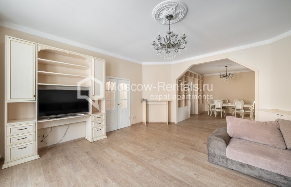 Photo #2 4-room (3 BR) apartment for <a href="http://moscow-rentals.ru/en/articles/long-term-rent" target="_blank">a long-term</a> rent
 in Russia, Moscow, Golikovskyi lane, 5