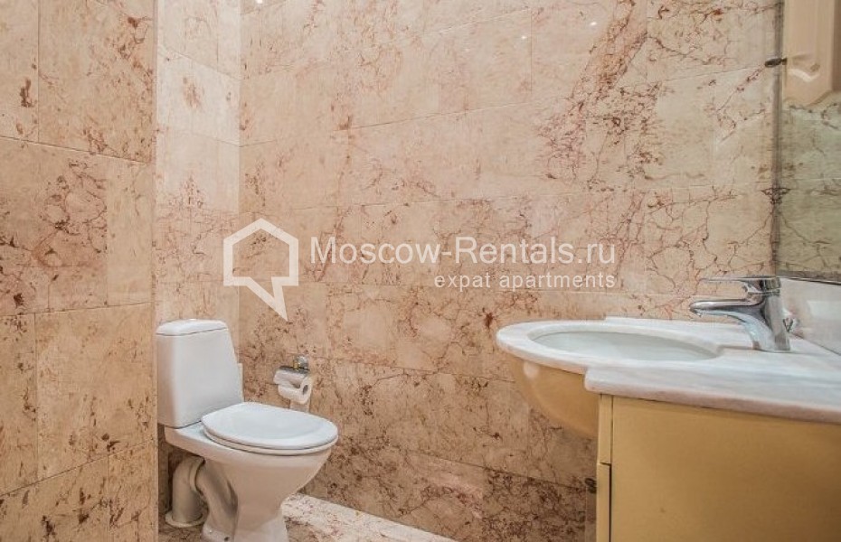 Photo #13 4-room (3 BR) apartment for <a href="http://moscow-rentals.ru/en/articles/long-term-rent" target="_blank">a long-term</a> rent
 in Russia, Moscow, B. Ordynka str, 67