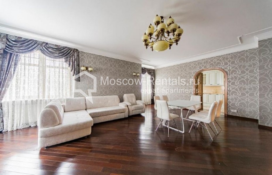 Photo #4 4-room (3 BR) apartment for <a href="http://moscow-rentals.ru/en/articles/long-term-rent" target="_blank">a long-term</a> rent
 in Russia, Moscow, Bakhrushina str, 19С2