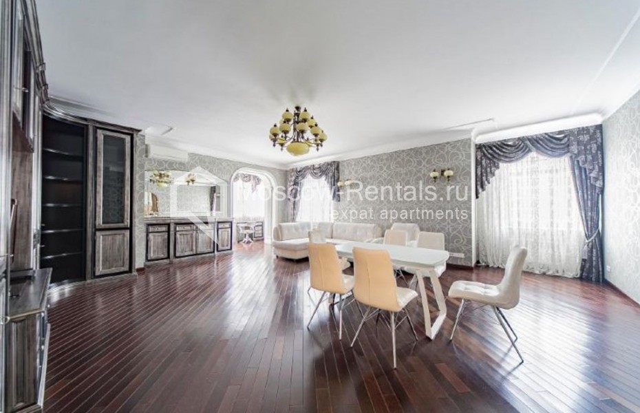 Photo #1 4-room (3 BR) apartment for <a href="http://moscow-rentals.ru/en/articles/long-term-rent" target="_blank">a long-term</a> rent
 in Russia, Moscow, Bakhrushina str, 19С2