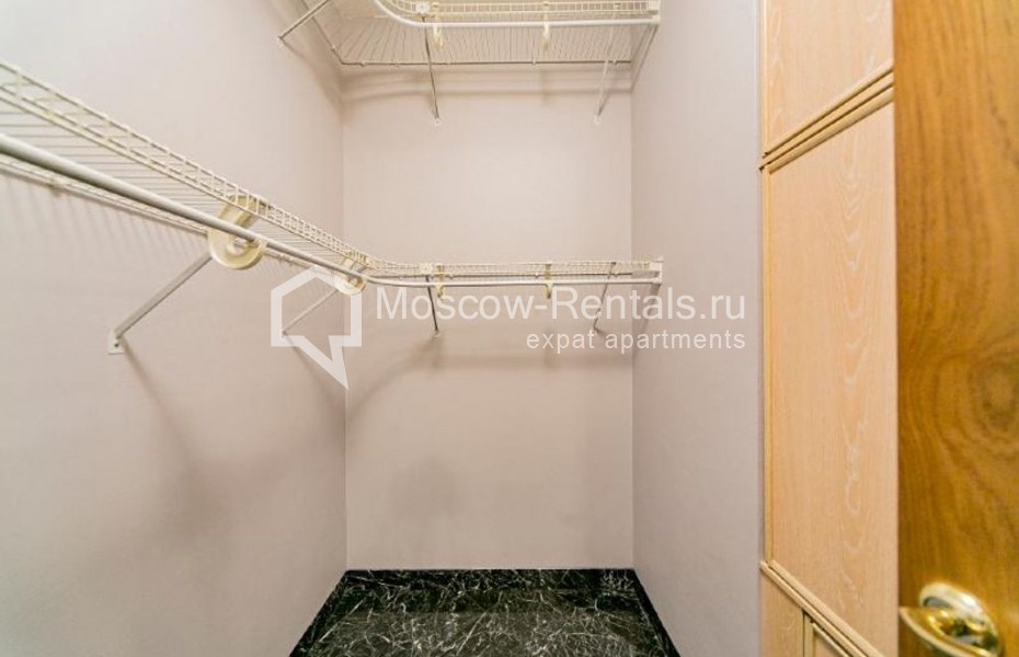 Photo #25 4-room (3 BR) apartment for <a href="http://moscow-rentals.ru/en/articles/long-term-rent" target="_blank">a long-term</a> rent
 in Russia, Moscow, Bakhrushina str, 19С2