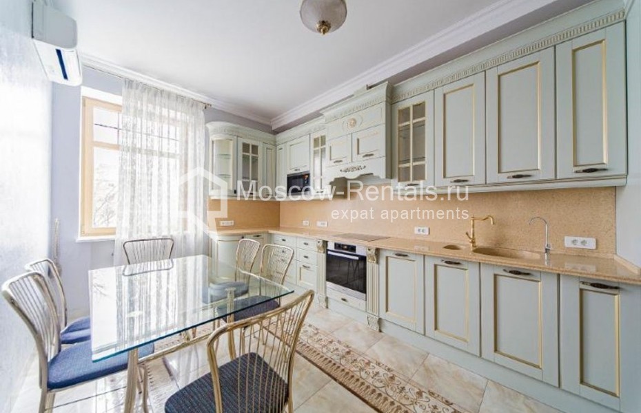 Photo #6 4-room (3 BR) apartment for <a href="http://moscow-rentals.ru/en/articles/long-term-rent" target="_blank">a long-term</a> rent
 in Russia, Moscow, Bakhrushina str, 19С2