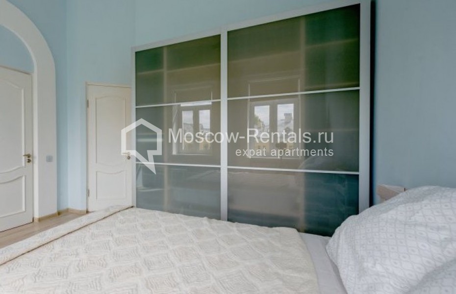 Photo #4 4-room (3 BR) apartment for <a href="http://moscow-rentals.ru/en/articles/long-term-rent" target="_blank">a long-term</a> rent
 in Russia, Moscow, M. Ordynka str, 13С1А