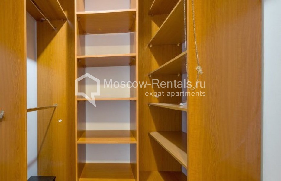 Photo #9 4-room (3 BR) apartment for <a href="http://moscow-rentals.ru/en/articles/long-term-rent" target="_blank">a long-term</a> rent
 in Russia, Moscow, M. Ordynka str, 13С1А