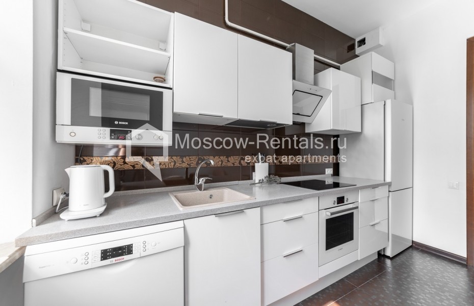 Photo #5 4-room (3 BR) apartment for <a href="http://moscow-rentals.ru/en/articles/long-term-rent" target="_blank">a long-term</a> rent
 in Russia, Moscow, 1st Novokuznetskyi lane, 10С1