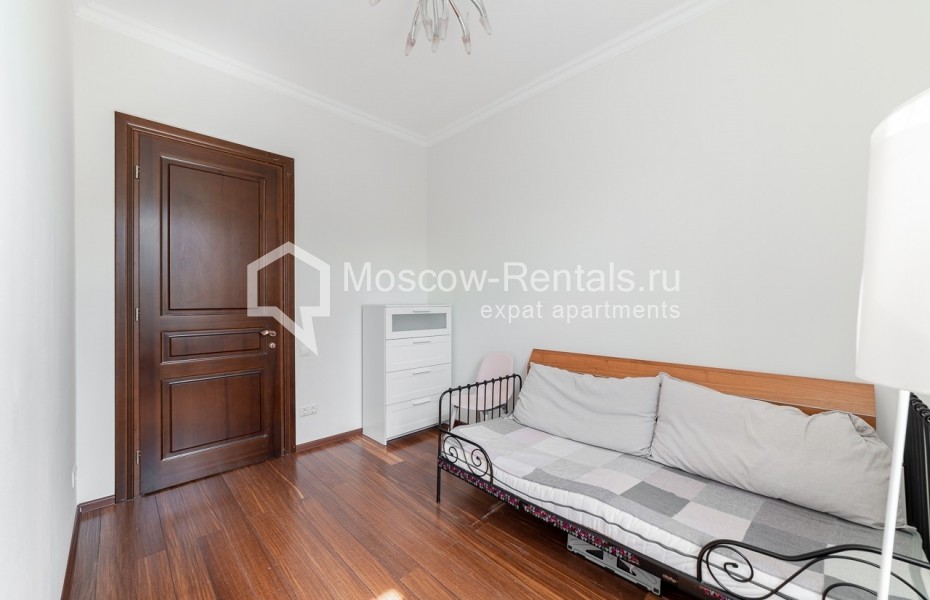 Photo #12 4-room (3 BR) apartment for <a href="http://moscow-rentals.ru/en/articles/long-term-rent" target="_blank">a long-term</a> rent
 in Russia, Moscow, 1st Novokuznetskyi lane, 10С1