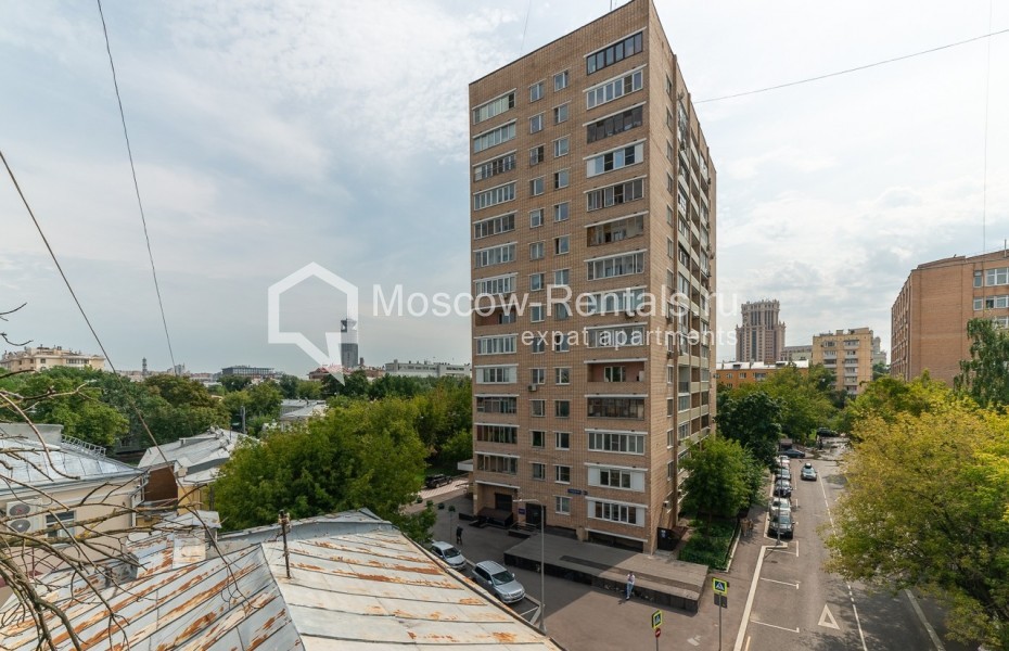Photo #21 4-room (3 BR) apartment for <a href="http://moscow-rentals.ru/en/articles/long-term-rent" target="_blank">a long-term</a> rent
 in Russia, Moscow, 1st Novokuznetskyi lane, 10С1