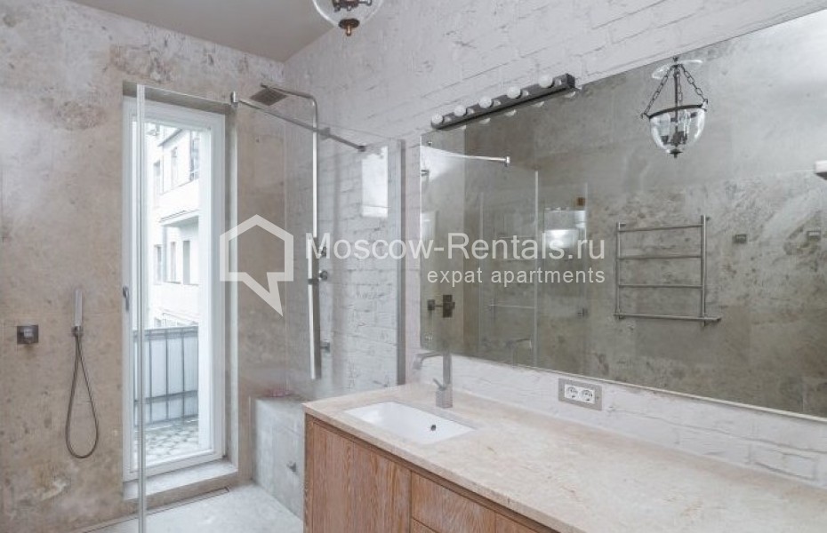 Photo #14 4-room (3 BR) apartment for <a href="http://moscow-rentals.ru/en/articles/long-term-rent" target="_blank">a long-term</a> rent
 in Russia, Moscow, Lavrushinksyi lane, 17С4