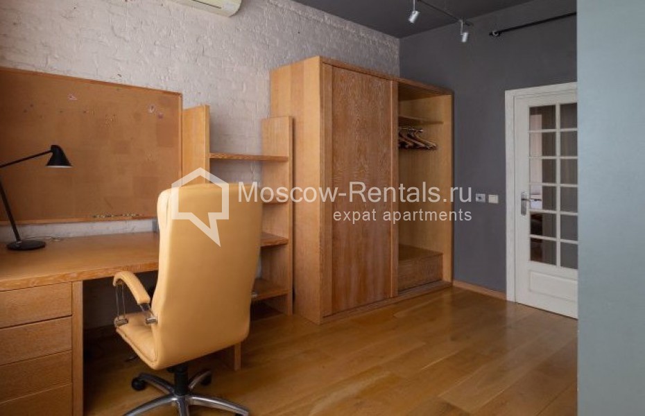 Photo #9 4-room (3 BR) apartment for <a href="http://moscow-rentals.ru/en/articles/long-term-rent" target="_blank">a long-term</a> rent
 in Russia, Moscow, Lavrushinksyi lane, 17С4