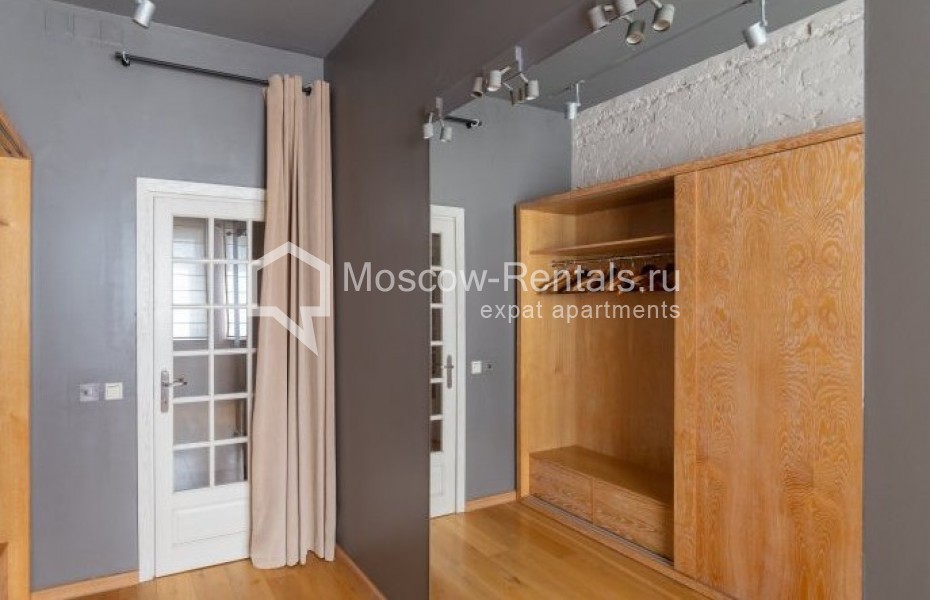 Photo #10 4-room (3 BR) apartment for <a href="http://moscow-rentals.ru/en/articles/long-term-rent" target="_blank">a long-term</a> rent
 in Russia, Moscow, Lavrushinksyi lane, 17С4