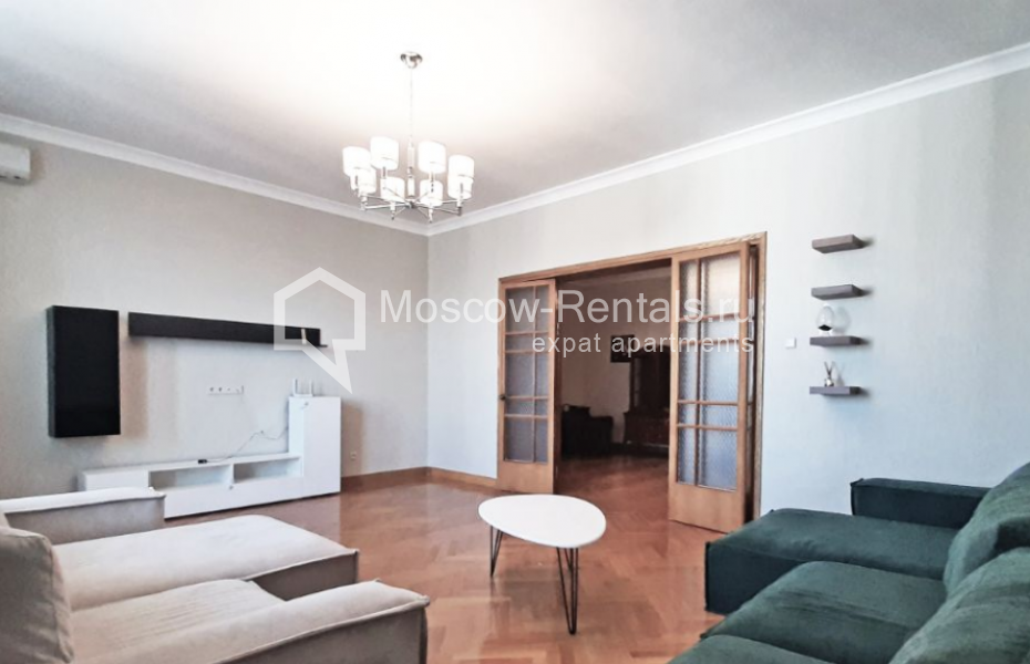 Photo #1 4-room (3 BR) apartment for <a href="http://moscow-rentals.ru/en/articles/long-term-rent" target="_blank">a long-term</a> rent
 in Russia, Moscow, Plotnikov lane, 13