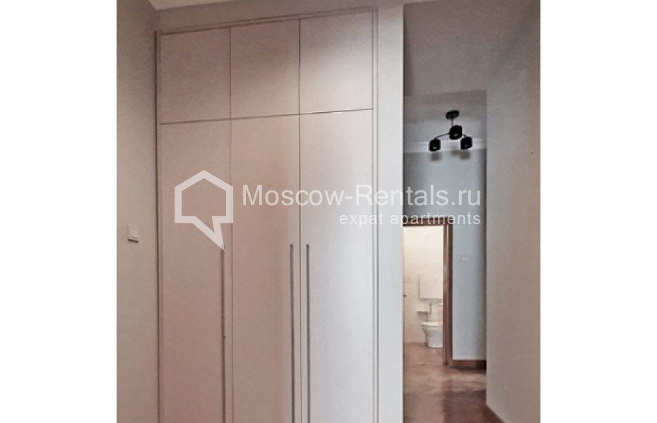 Photo #16 4-room (3 BR) apartment for <a href="http://moscow-rentals.ru/en/articles/long-term-rent" target="_blank">a long-term</a> rent
 in Russia, Moscow, Plotnikov lane, 13