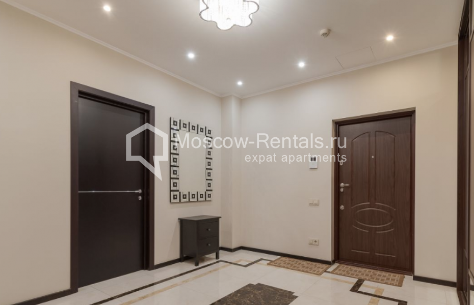 Photo #16 4-room (3 BR) apartment for <a href="http://moscow-rentals.ru/en/articles/long-term-rent" target="_blank">a long-term</a> rent
 in Russia, Moscow, Ruzheinyi lane, 3