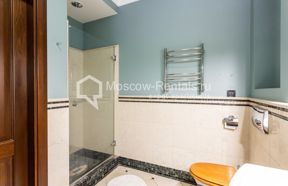 Photo #16 4-room (3 BR) apartment for <a href="http://moscow-rentals.ru/en/articles/long-term-rent" target="_blank">a long-term</a> rent
 in Russia, Moscow, 1st Smolenskyi lane, 17