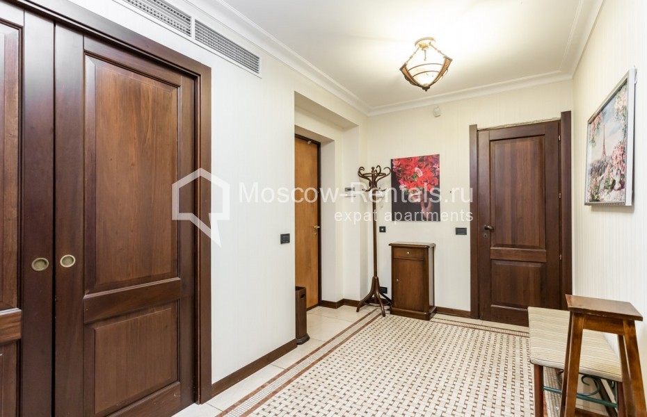 Photo #21 4-room (3 BR) apartment for <a href="http://moscow-rentals.ru/en/articles/long-term-rent" target="_blank">a long-term</a> rent
 in Russia, Moscow, 1st Smolenskyi lane, 17