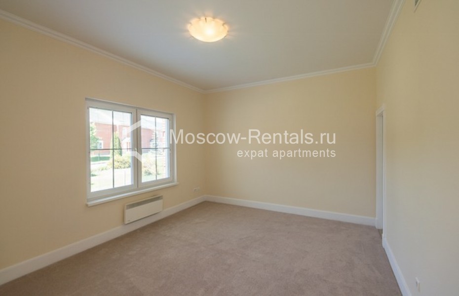Photo #6 House for <a href="http://moscow-rentals.ru/en/articles/long-term-rent" target="_blank">a long-term</a> rent
 in Russia, Moscow, Moscow area, Krasnogorsk region, Angelovo village, IRC ROSINKA