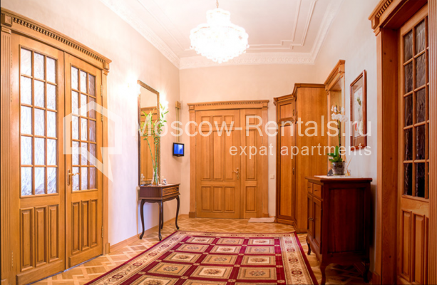 Photo #12 4-room (3 BR) apartment for <a href="http://moscow-rentals.ru/en/articles/long-term-rent" target="_blank">a long-term</a> rent
 in Russia, Moscow, Znamenka str, 13 С 1