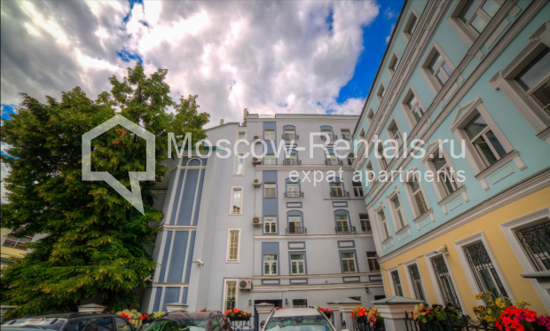 Photo #1 4-room (3 BR) apartment for <a href="http://moscow-rentals.ru/en/articles/long-term-rent" target="_blank">a long-term</a> rent
 in Russia, Moscow, Poslednyi lane, 21