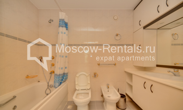 Photo #10 4-room (3 BR) apartment for <a href="http://moscow-rentals.ru/en/articles/long-term-rent" target="_blank">a long-term</a> rent
 in Russia, Moscow, Poslednyi lane, 21