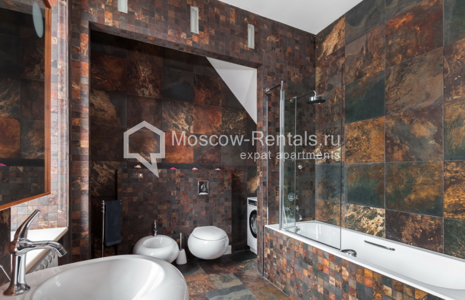 Photo #7 4-room (3 BR) apartment for <a href="http://moscow-rentals.ru/en/articles/long-term-rent" target="_blank">a long-term</a> rent
 in Russia, Moscow, Maly Kazennyi lane, 8