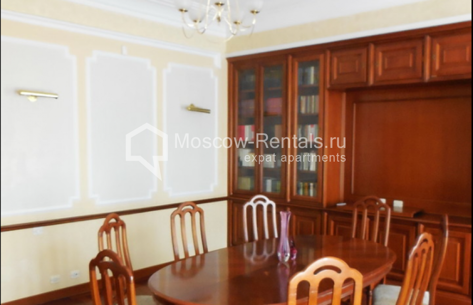 Photo #7 4-room (3 BR) apartment for <a href="http://moscow-rentals.ru/en/articles/long-term-rent" target="_blank">a long-term</a> rent
 in Russia, Moscow, Romanov lane, 3 С 7