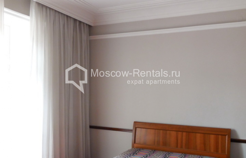 Photo #12 4-room (3 BR) apartment for <a href="http://moscow-rentals.ru/en/articles/long-term-rent" target="_blank">a long-term</a> rent
 in Russia, Moscow, Romanov lane, 3 С 7