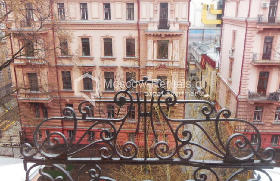 Photo #16 4-room (3 BR) apartment for <a href="http://moscow-rentals.ru/en/articles/long-term-rent" target="_blank">a long-term</a> rent
 in Russia, Moscow, Romanov lane, 3 С 7