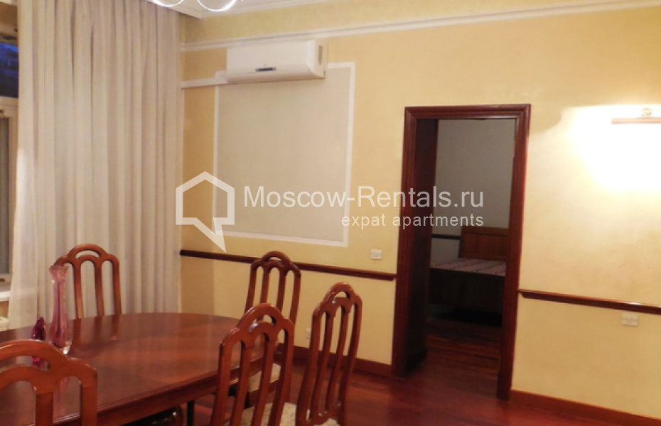 Photo #10 4-room (3 BR) apartment for <a href="http://moscow-rentals.ru/en/articles/long-term-rent" target="_blank">a long-term</a> rent
 in Russia, Moscow, Romanov lane, 3 С 7