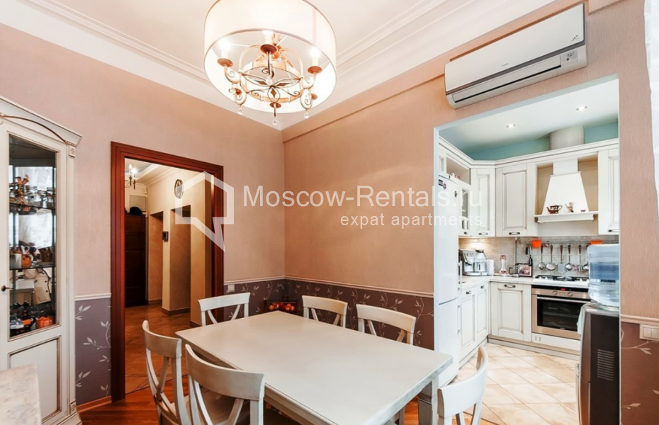 Photo #4 5-room (4 BR) apartment for <a href="http://moscow-rentals.ru/en/articles/long-term-rent" target="_blank">a long-term</a> rent
 in Russia, Moscow, Frunzenskaya emb, 4