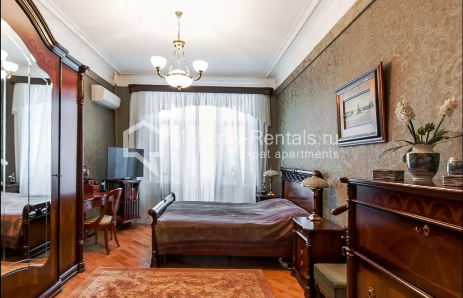 Photo #7 5-room (4 BR) apartment for <a href="http://moscow-rentals.ru/en/articles/long-term-rent" target="_blank">a long-term</a> rent
 in Russia, Moscow, Frunzenskaya emb, 4
