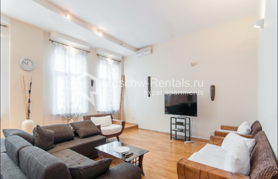 Photo #1 4-room (3 BR) apartment for <a href="http://moscow-rentals.ru/en/articles/long-term-rent" target="_blank">a long-term</a> rent
 in Russia, Moscow, Sadovaya-Samotechnaya str, 2/12