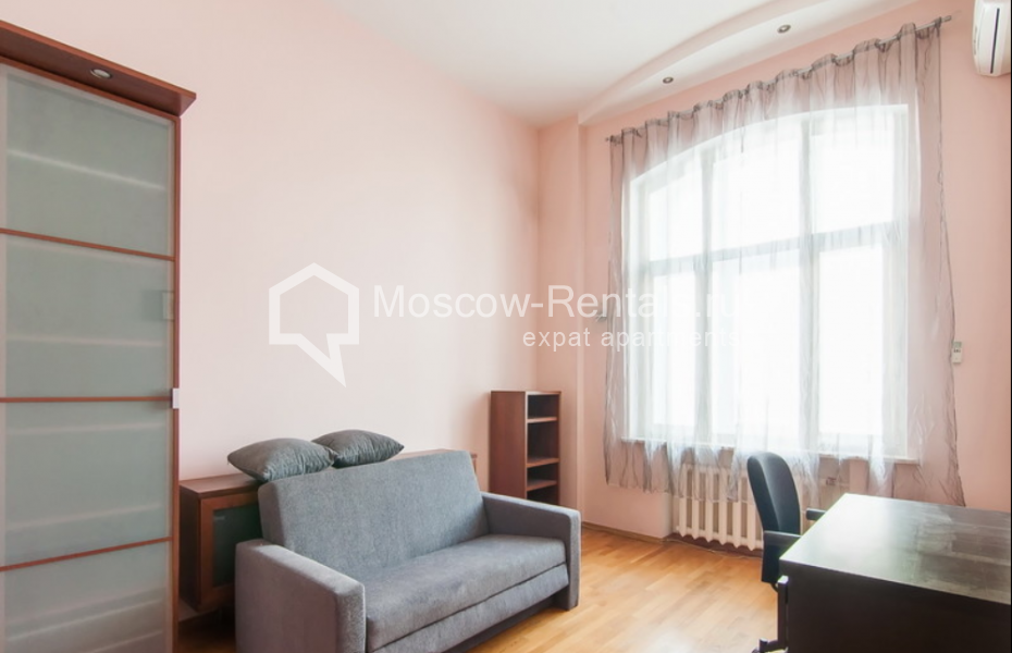 Photo #9 4-room (3 BR) apartment for <a href="http://moscow-rentals.ru/en/articles/long-term-rent" target="_blank">a long-term</a> rent
 in Russia, Moscow, Sadovaya-Samotechnaya str, 2/12