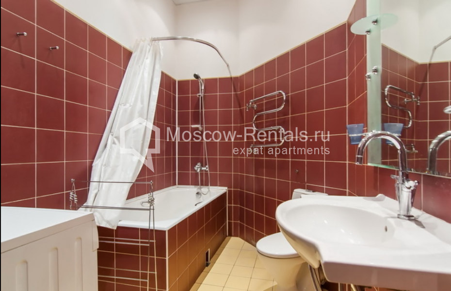 Photo #14 4-room (3 BR) apartment for <a href="http://moscow-rentals.ru/en/articles/long-term-rent" target="_blank">a long-term</a> rent
 in Russia, Moscow, Sadovaya-Samotechnaya str, 2/12