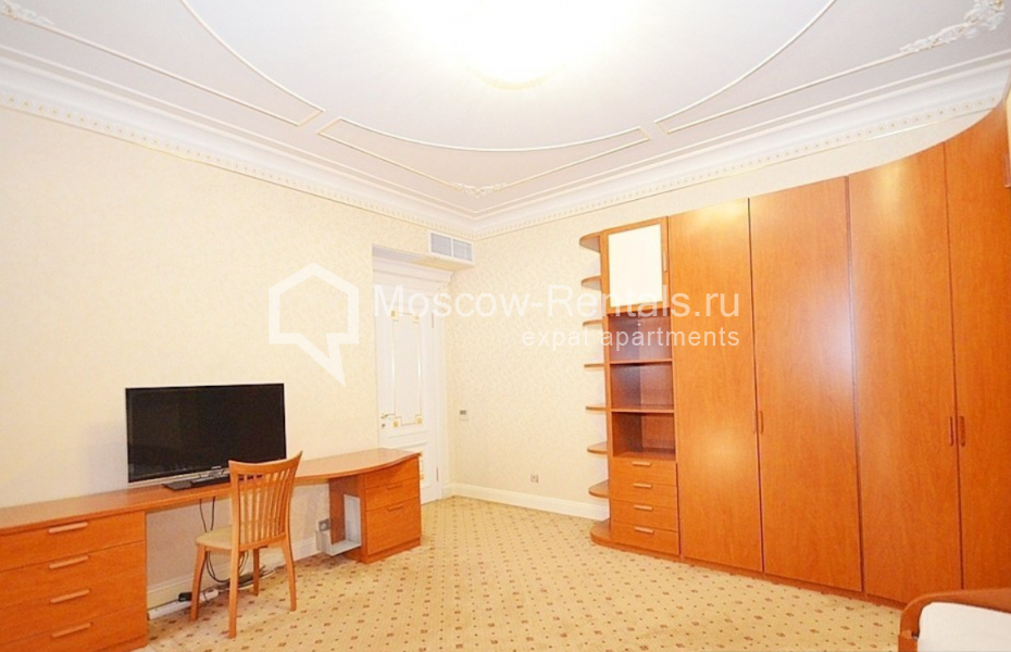 Photo #16 4-room (3 BR) apartment for <a href="http://moscow-rentals.ru/en/articles/long-term-rent" target="_blank">a long-term</a> rent
 in Russia, Moscow, Martynovsky lane, 2
