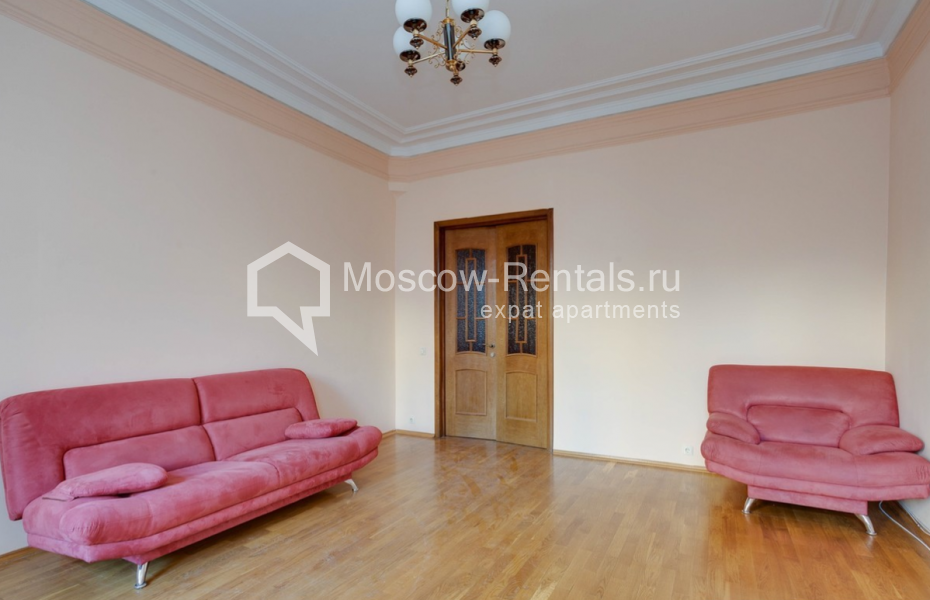 Photo #3 4-room (3 BR) apartment for <a href="http://moscow-rentals.ru/en/articles/long-term-rent" target="_blank">a long-term</a> rent
 in Russia, Moscow, Degtyarnyi lane, 10 С 2