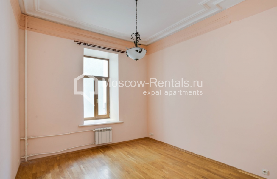 Photo #4 4-room (3 BR) apartment for <a href="http://moscow-rentals.ru/en/articles/long-term-rent" target="_blank">a long-term</a> rent
 in Russia, Moscow, Degtyarnyi lane, 10 С 2